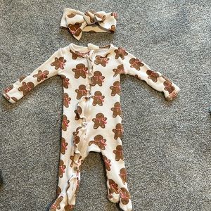 Spearmint love - gingerbread onesie with matching bow -3-6 month
